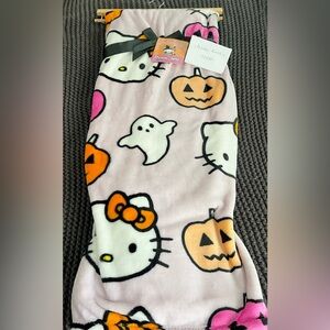 NEW RELEASE Hello Kitty Pumpkin Ghost Throw Blanket